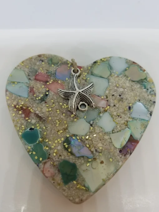 Clam Shell With Blue And Red Shell Heart Ornament