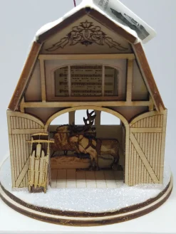 Santa'S Reindeer Barn Ginger Cottage